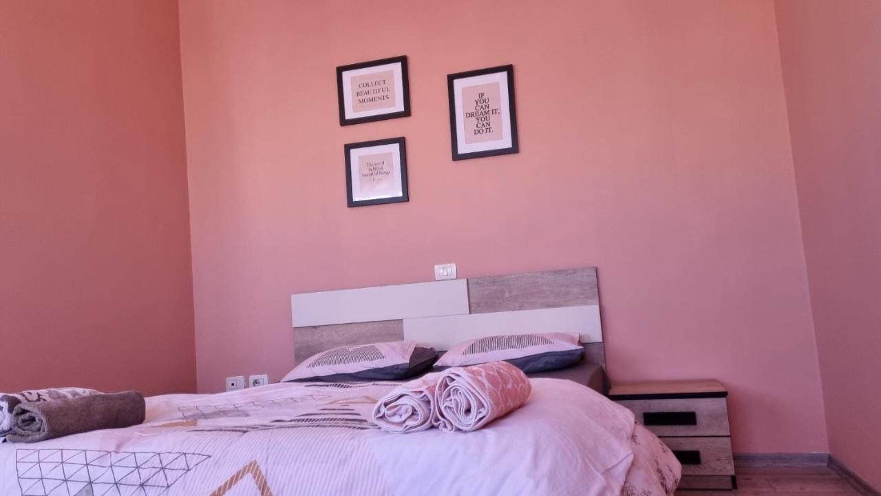 Sky Apartament. Bllok District Tirana Buitenkant foto